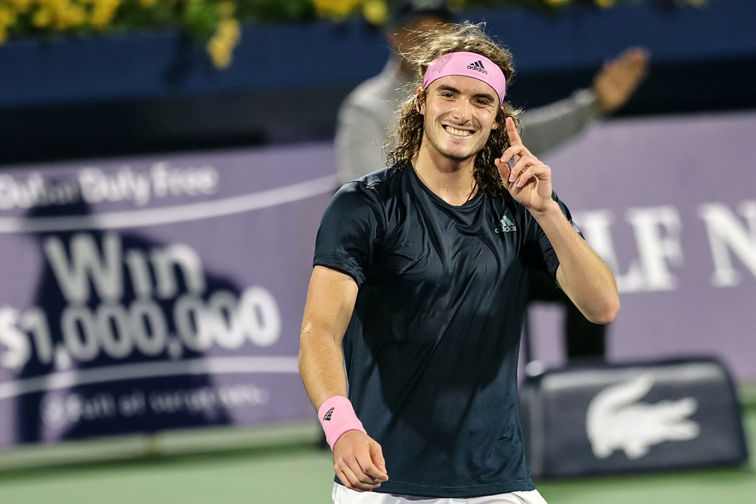 西班牙网球队力克法国网球队，西西帕斯惊艳世界