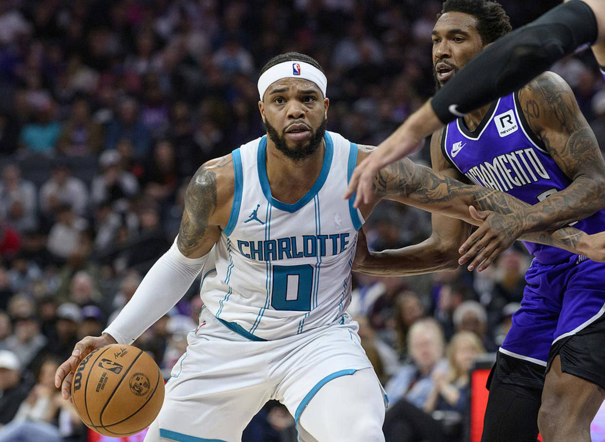 西班牙男篮血洗黄蜂，拉文送出助攻