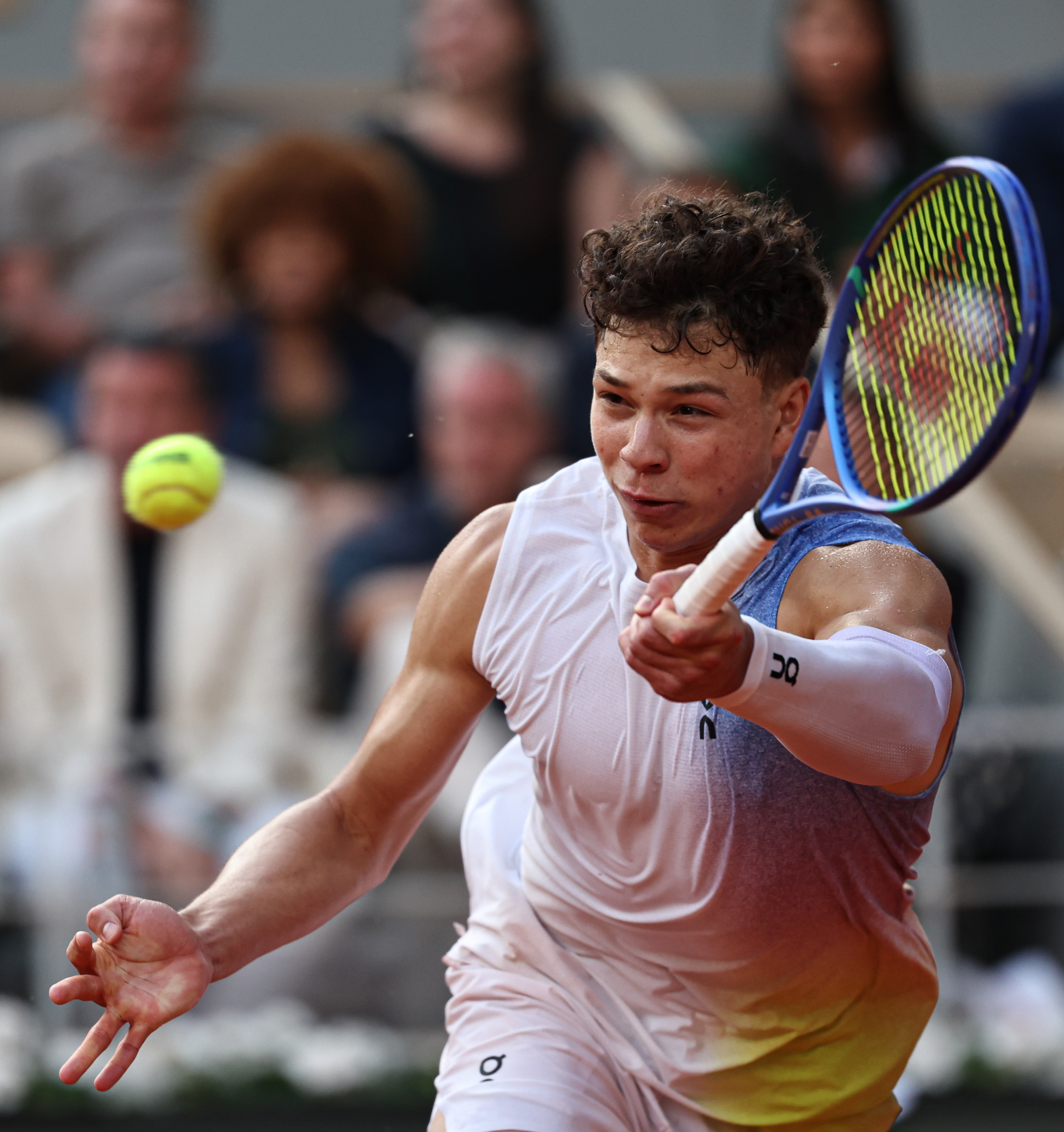 关于世界网球队力克澳大利亚网球队，阿尔卡拉斯绝境逆转的信息