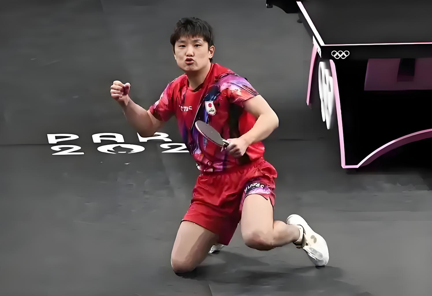 韩国乒乓球队完胜波兰乒乓球队，张本智和绝境逆转