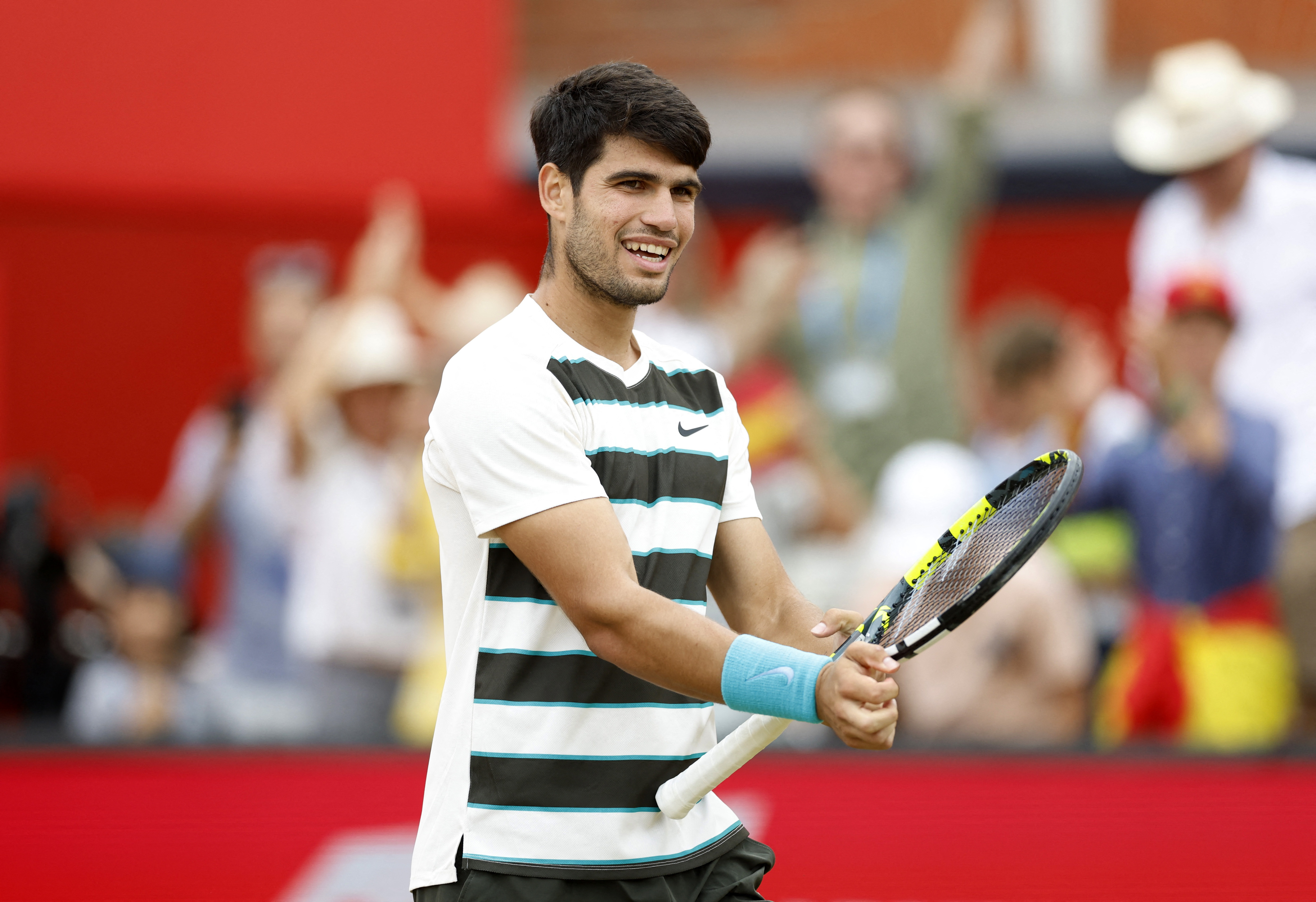 英国网球队轻取世界网球队，阿尔卡拉斯制霸全场