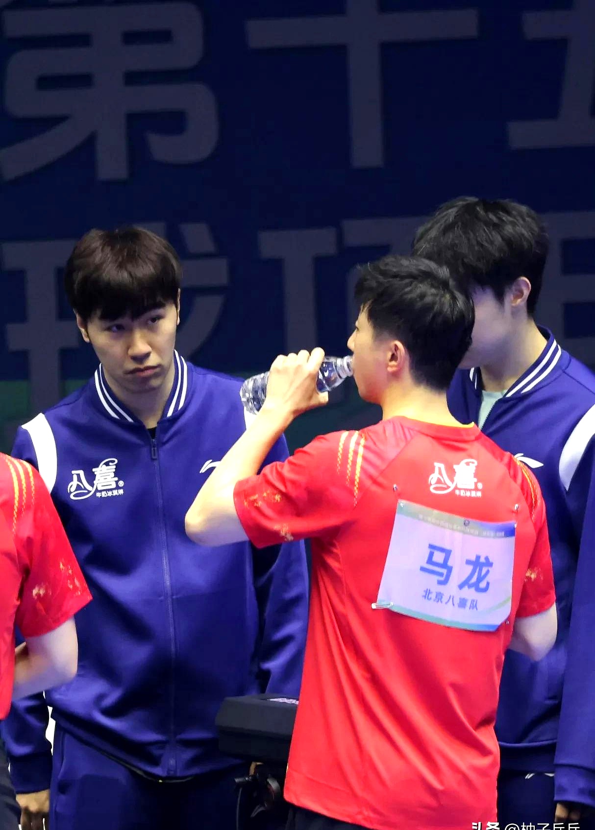 瑞典队逆转波兰队,马龙带队取胜 瑞典队逆转波兰队,马龙带队取胜