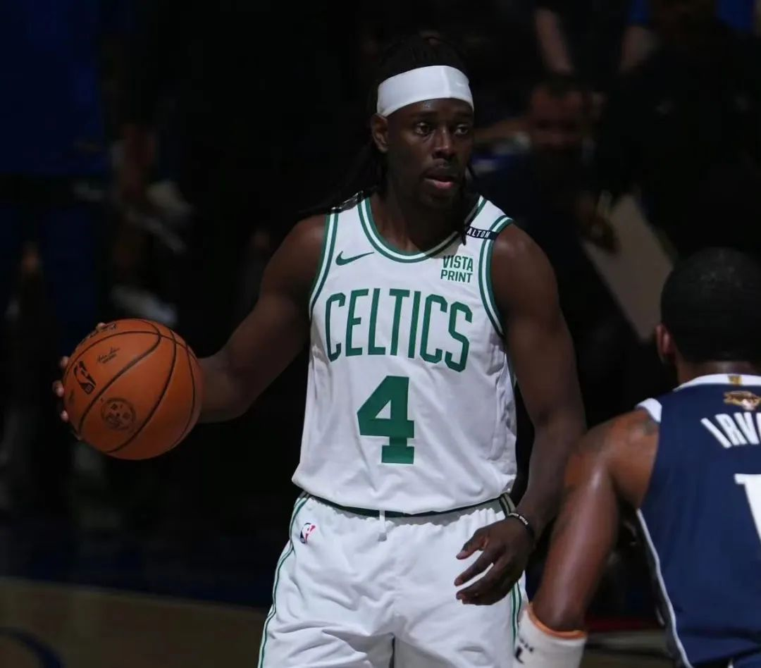 四川队鏖战凯尔特人，霍勒迪惊艳四座