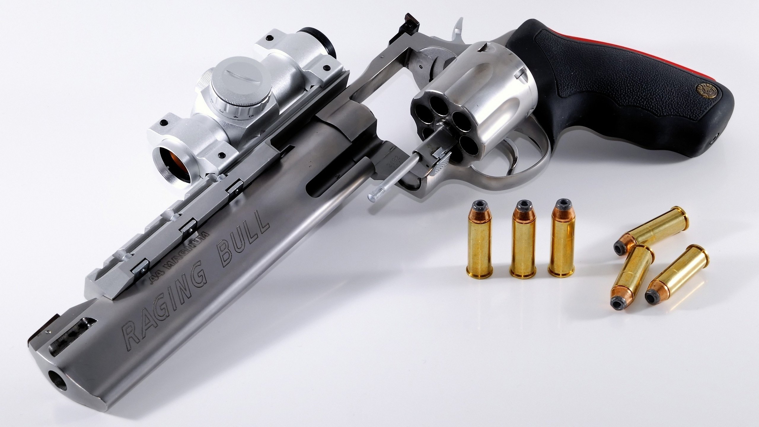 神话终章，伊布以角斗士之姿率阿根廷鏖战塞维利亚取胜