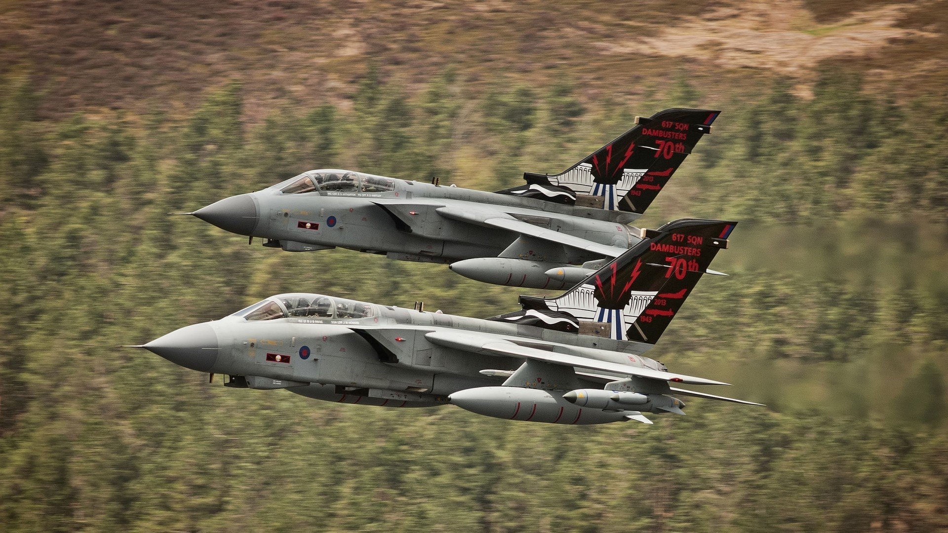 天山雪豹横扫金州巨龙，米切尔41分神迹铸就历史性横扫