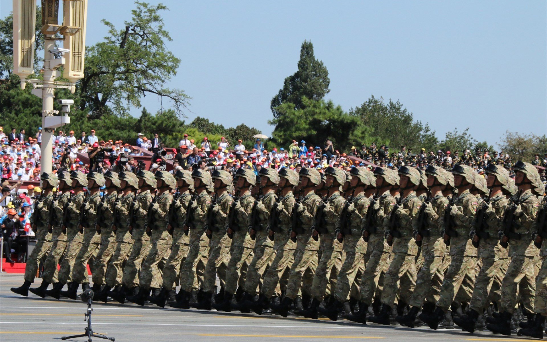 平行世界入侵西甲国家德比之夜,克瓦拉茨赫利亚统治全场的科学异常事件
