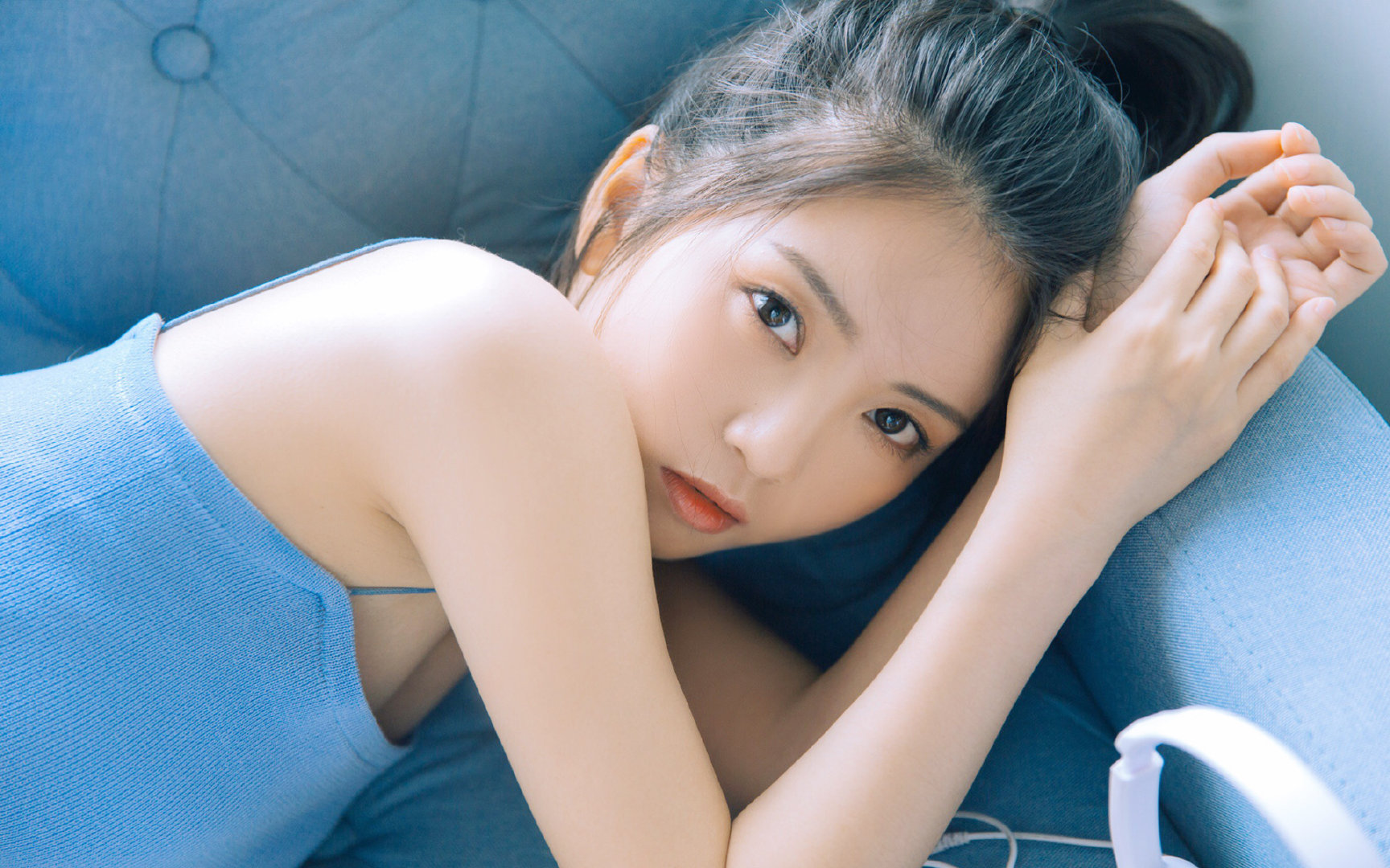 绿茵烽烟映照黄蜂突围,当关键战遇上欧冠心跳